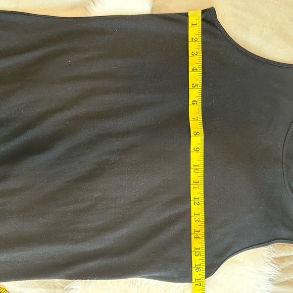 Timeless Black Dres - Picture 4 of 5